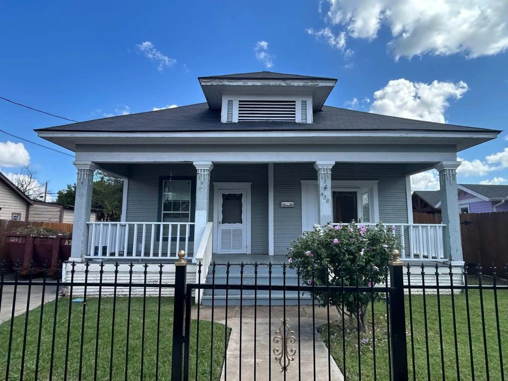 428 W 7th Street, Dallas
