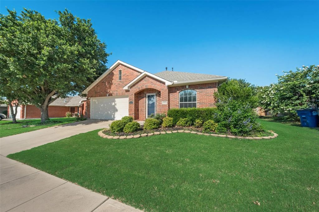 4512 Shade Tree Court, Sachse