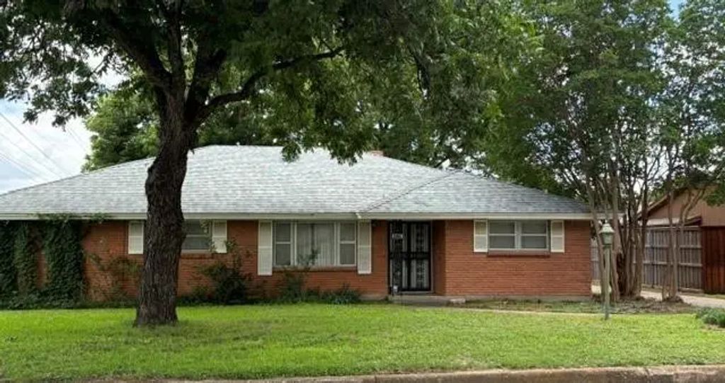 4520 Starlight Drive, Haltom City