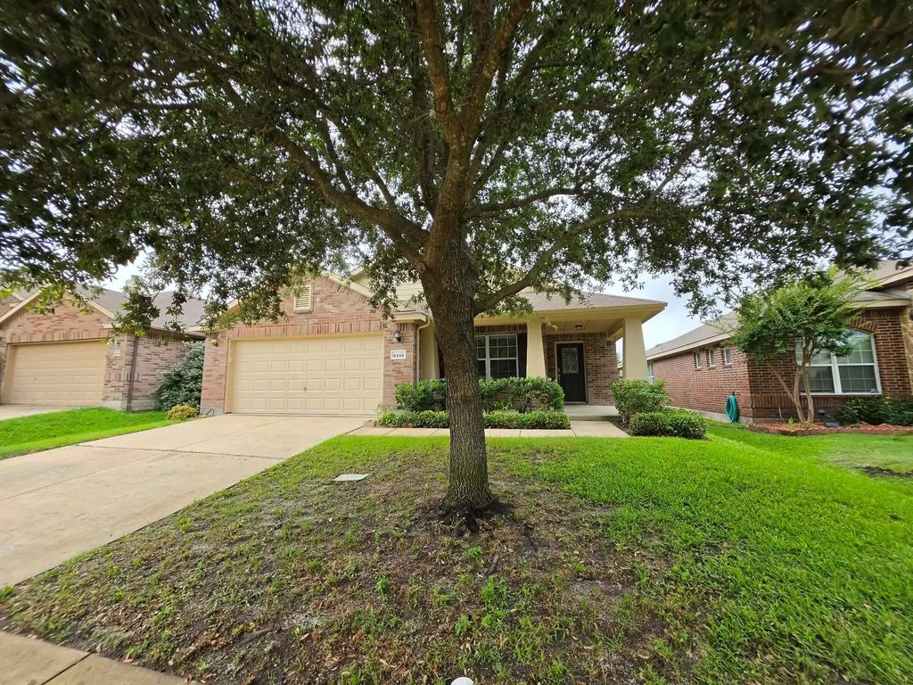 2115 Hartley Drive, Forney