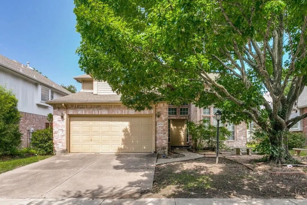 6713 Ashglen Place, Plano