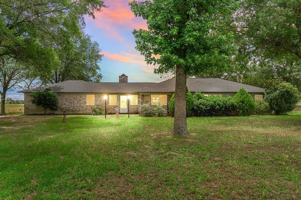 903 Vz County Road 1602, Grand Saline