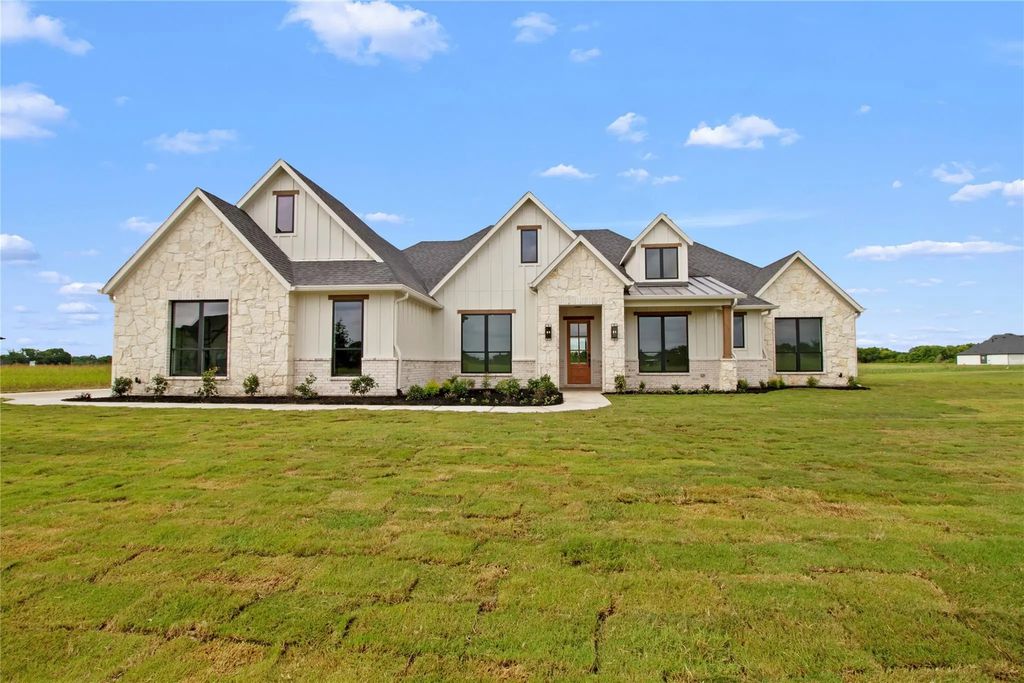 201 Olson Road, Waxahachie