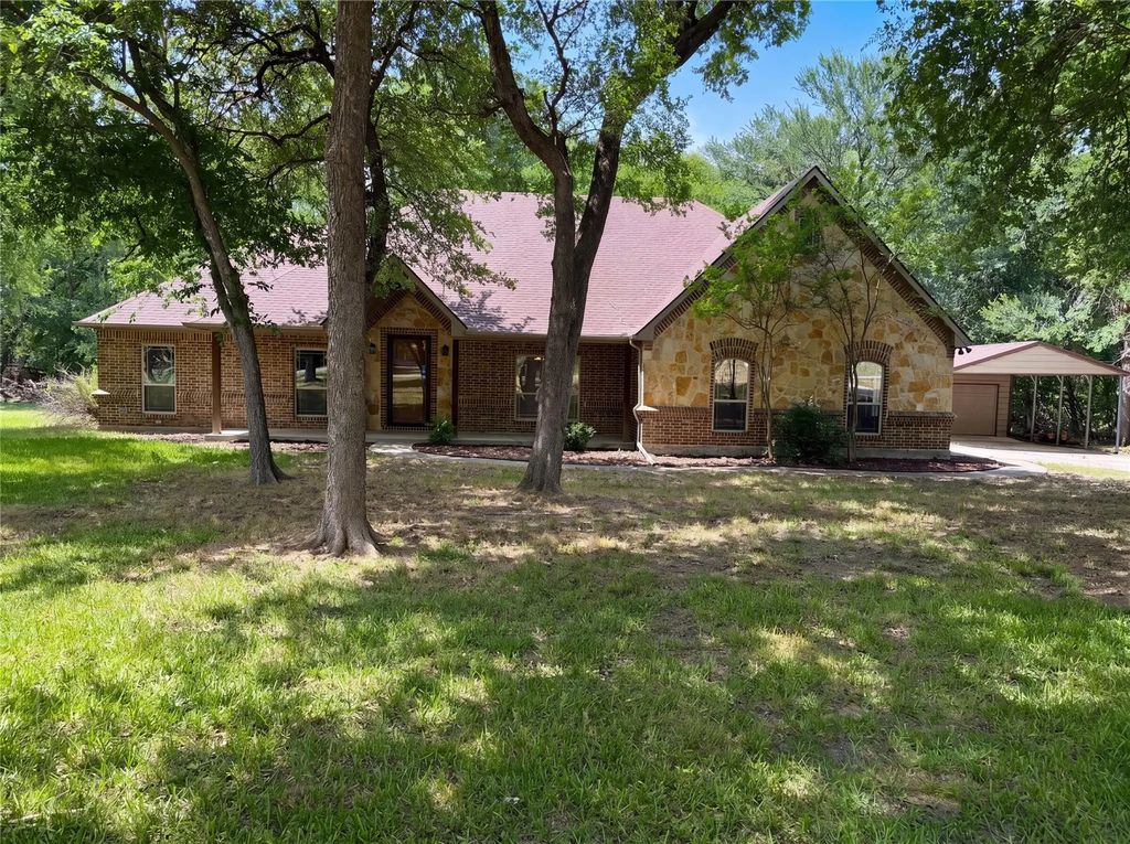 121 Rey Del Mar Circle, Weatherford