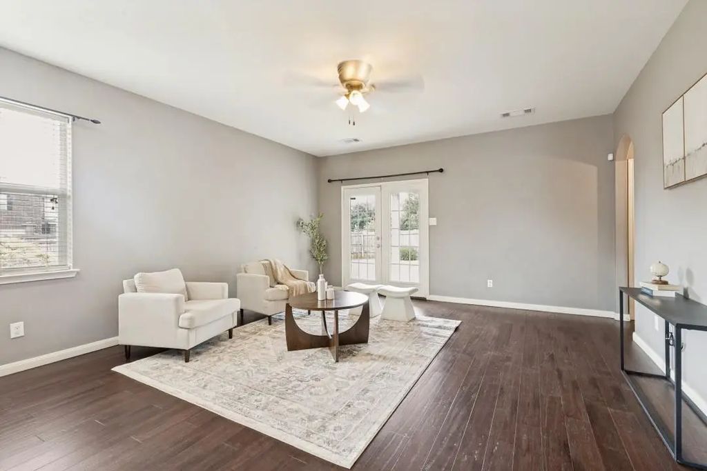 8901 Highland Orchard Drive, Fort Worth