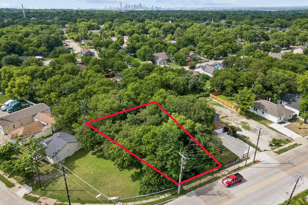 2207 E Ann Arbor Avenue, Dallas