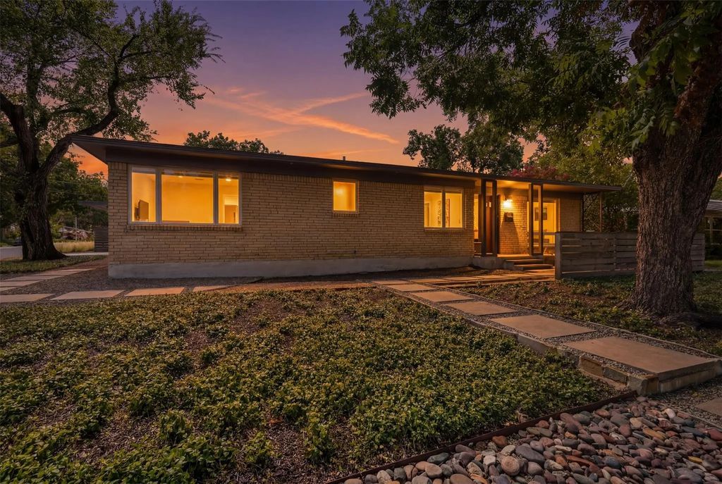 5016 Cockrell Avenue, Fort Worth