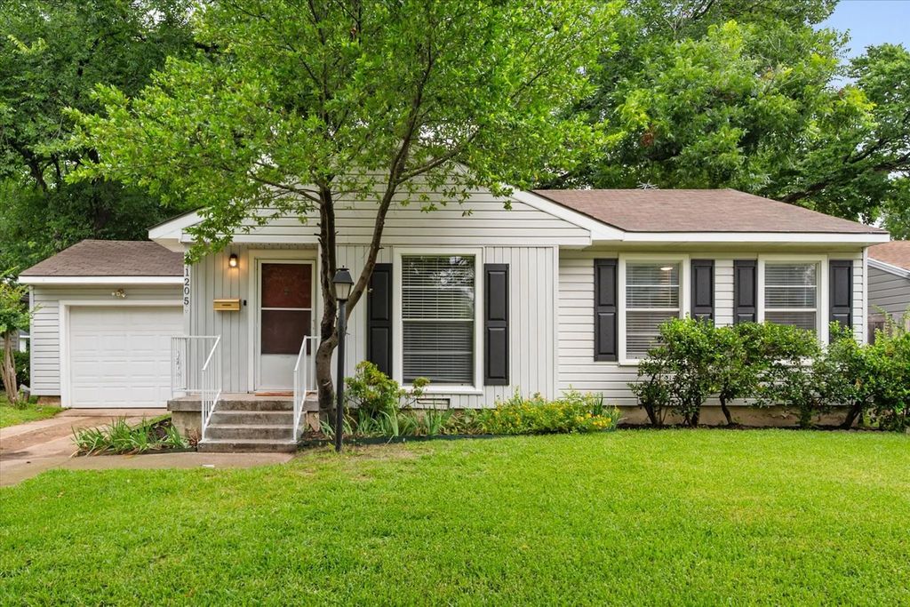 1205 Britt Drive, Arlington