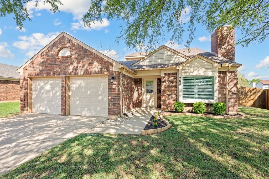 2621 Bayberry Lane, Euless