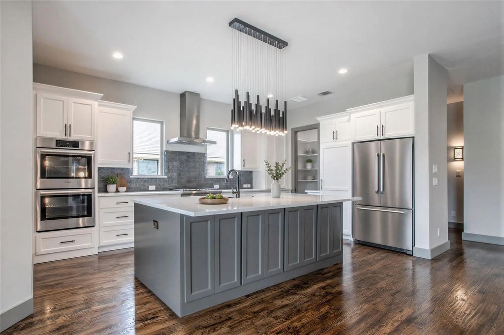 627 Tiffany Trail, Richardson