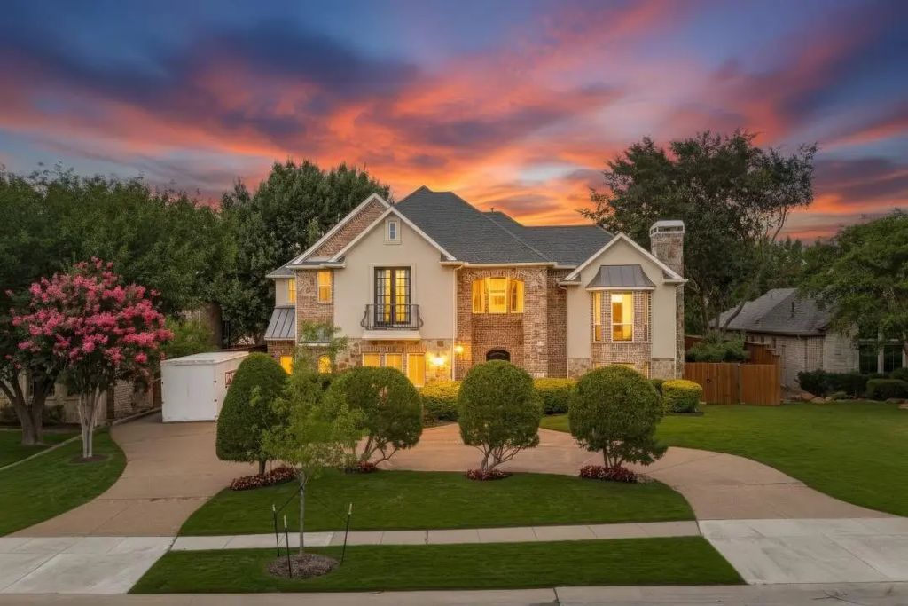 2619 King Arthur Boulevard, Lewisville