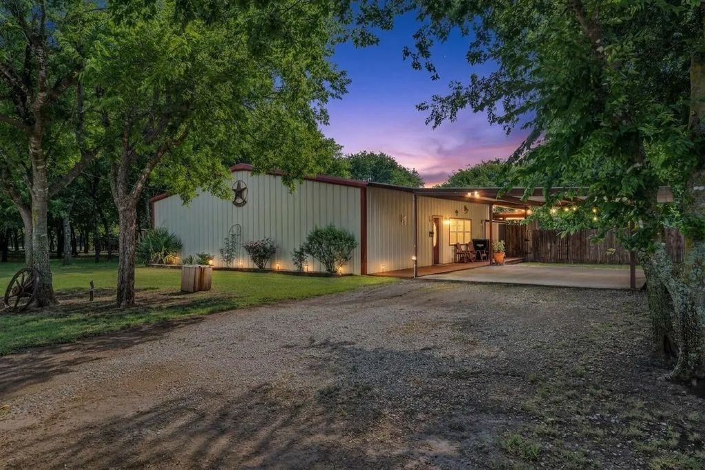 6117 Nail Lane, Fort Worth
