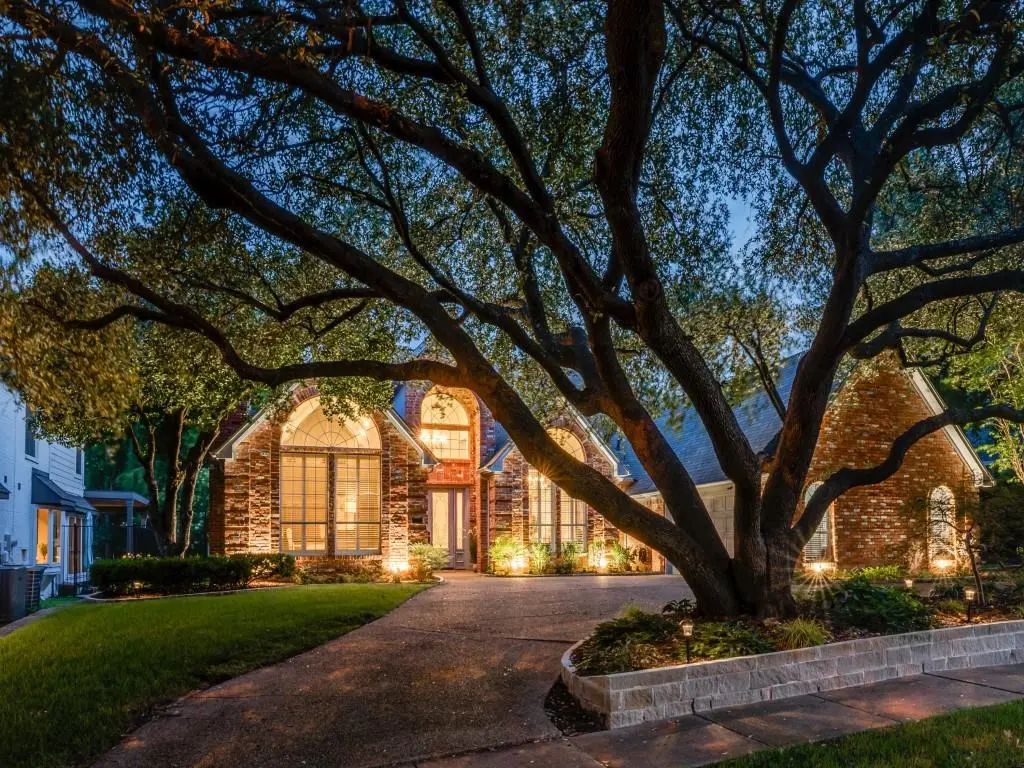1109 Shadetree Lane, Allen