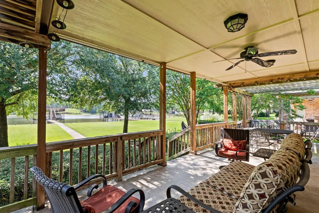 194 Bushwhacker Drive, Mabank
