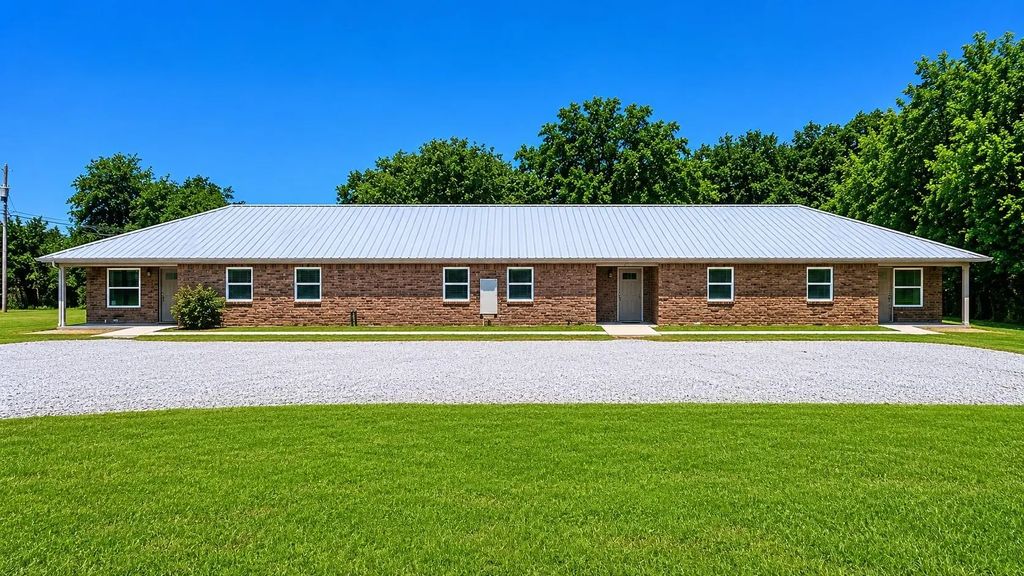 412 W Franklin Street, Alvord
