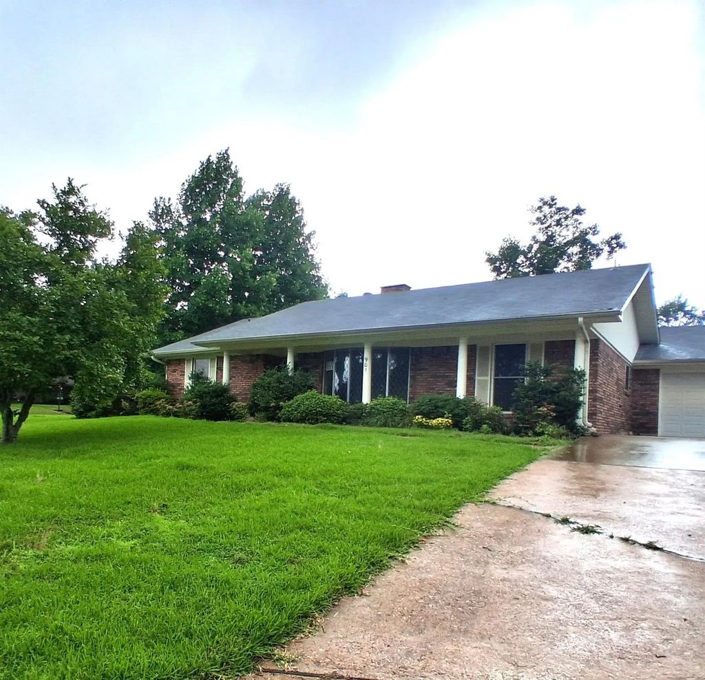 901 Bluebird Lane, Wake Village