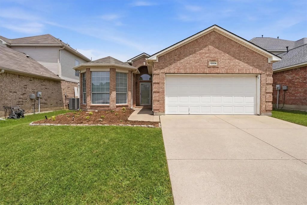 12908 Hurricane Lane, Fort Worth