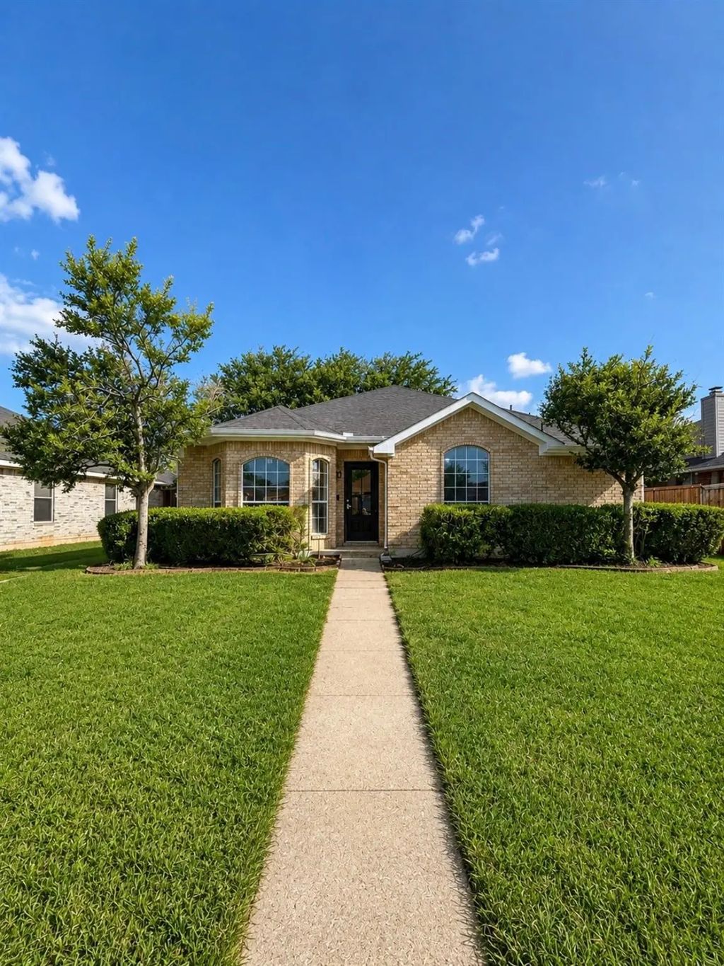 706 Crenshaw Drive, Cedar Hill