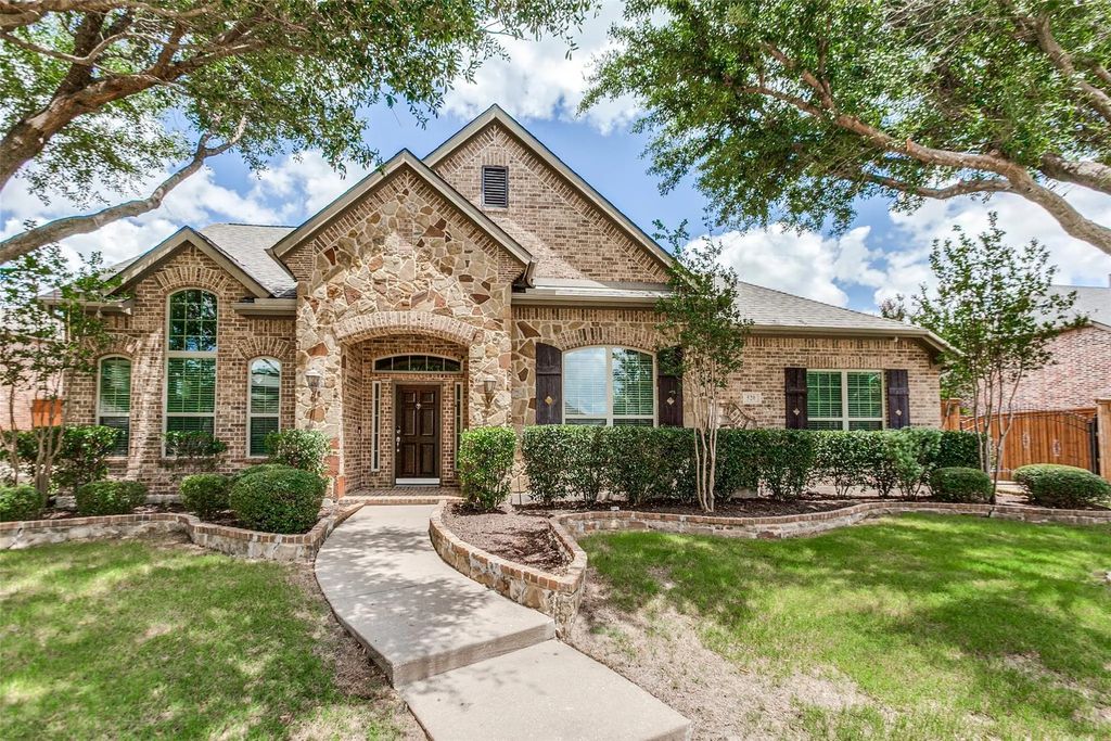 520 Smoke Tree Drive, Murphy