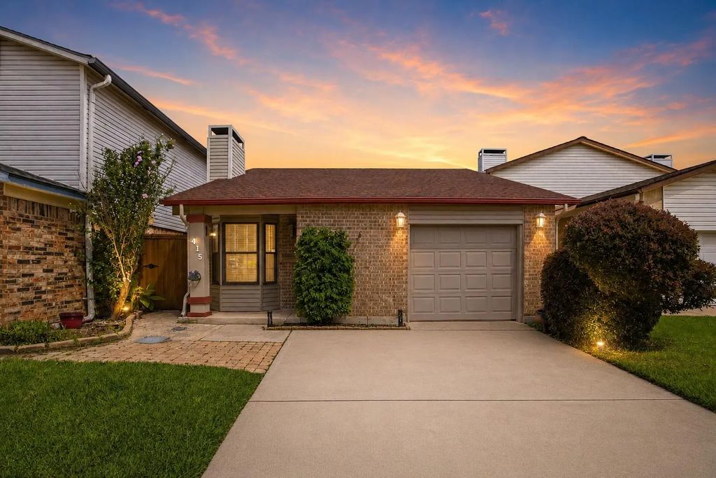 415 Santa Rosa Drive, Garland
