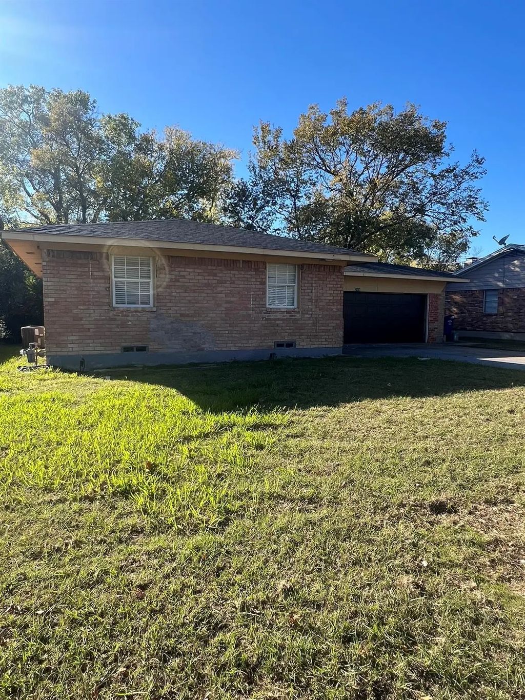 2419 N Prairie Creek Road, Dallas