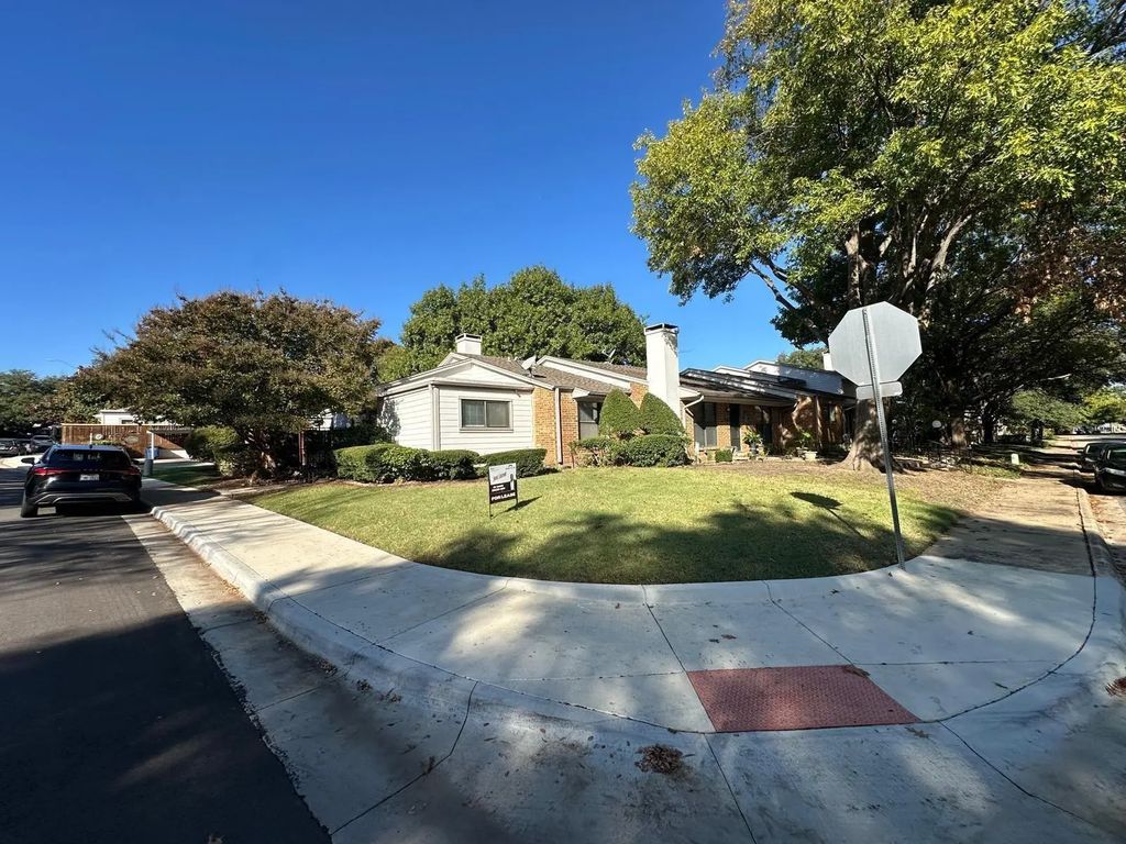 13701 Brookgreen Circle, Dallas