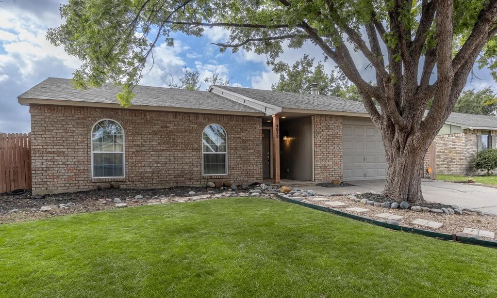 4813 Garvin Drive, The Colony