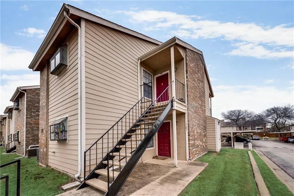 4748 Old Bent Tree Lane 1102, Dallas