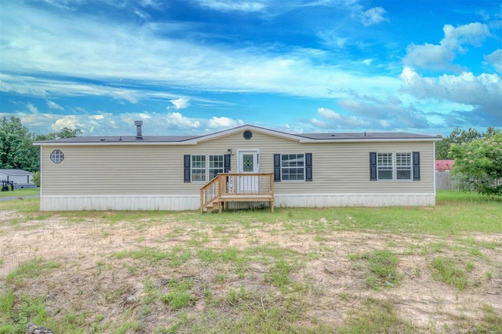 6935 Rosewood Oak Drive, Keithville