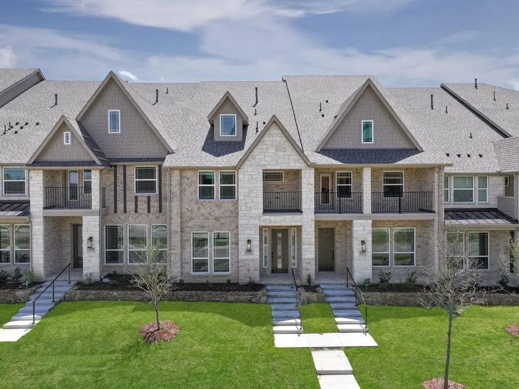 12737 Rutland Drive, Farmers Branch