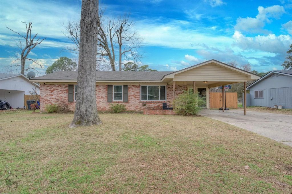 9478 Poinsettia, Shreveport