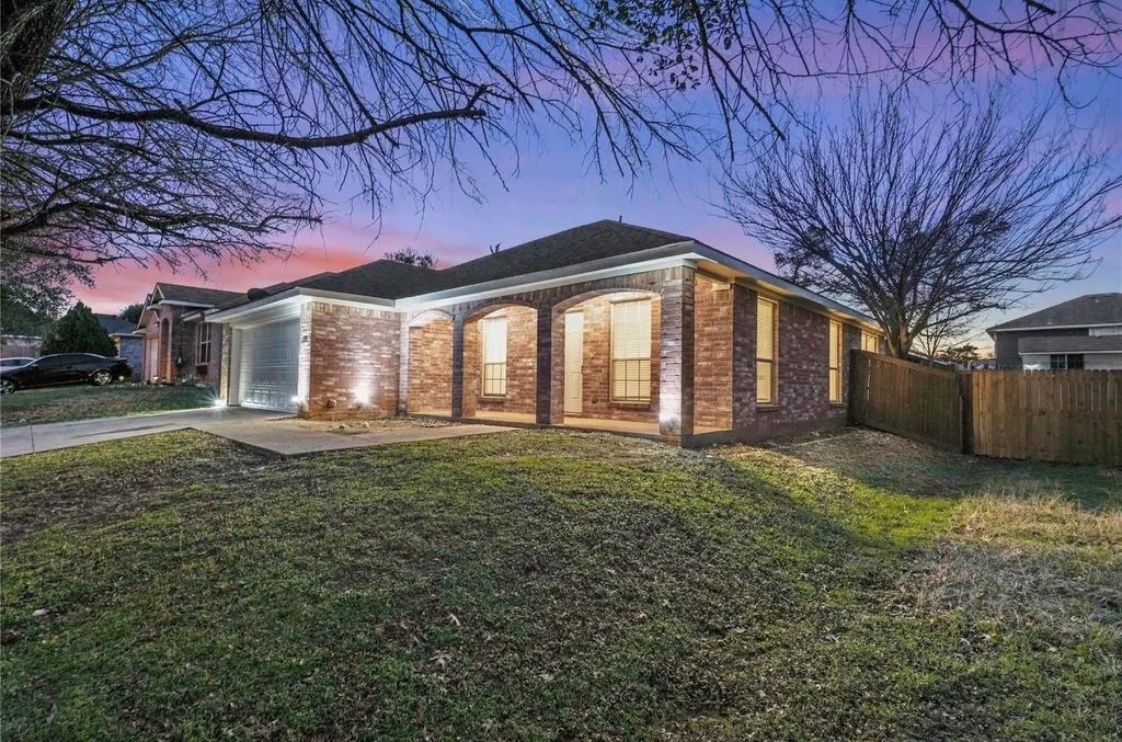 5169 E Rim Road, Dallas