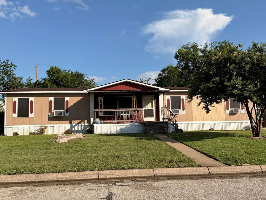 1344 Honeysuckle Drive, Mansfield