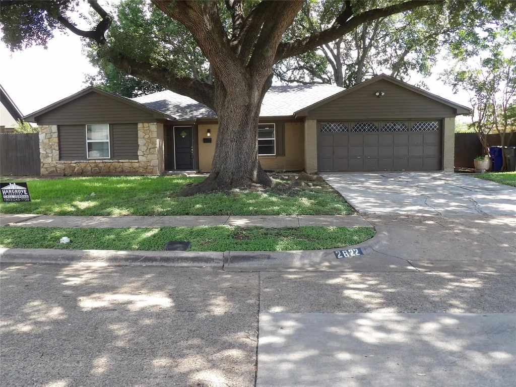 2822 Sunny Hill Lane, Farmers Branch