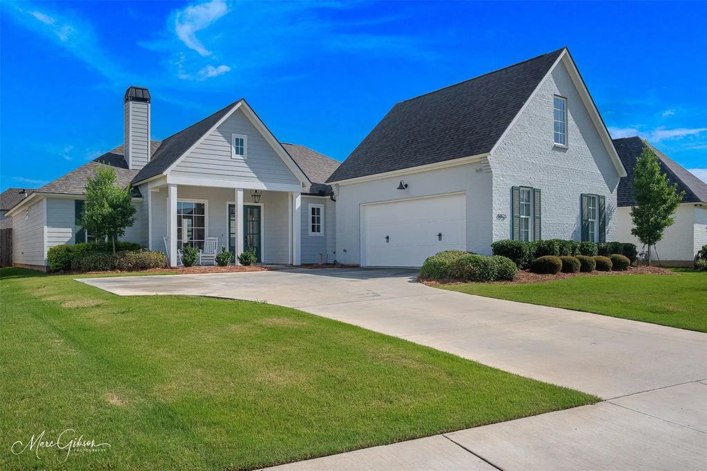 9826 Canebrake Lane, Shreveport