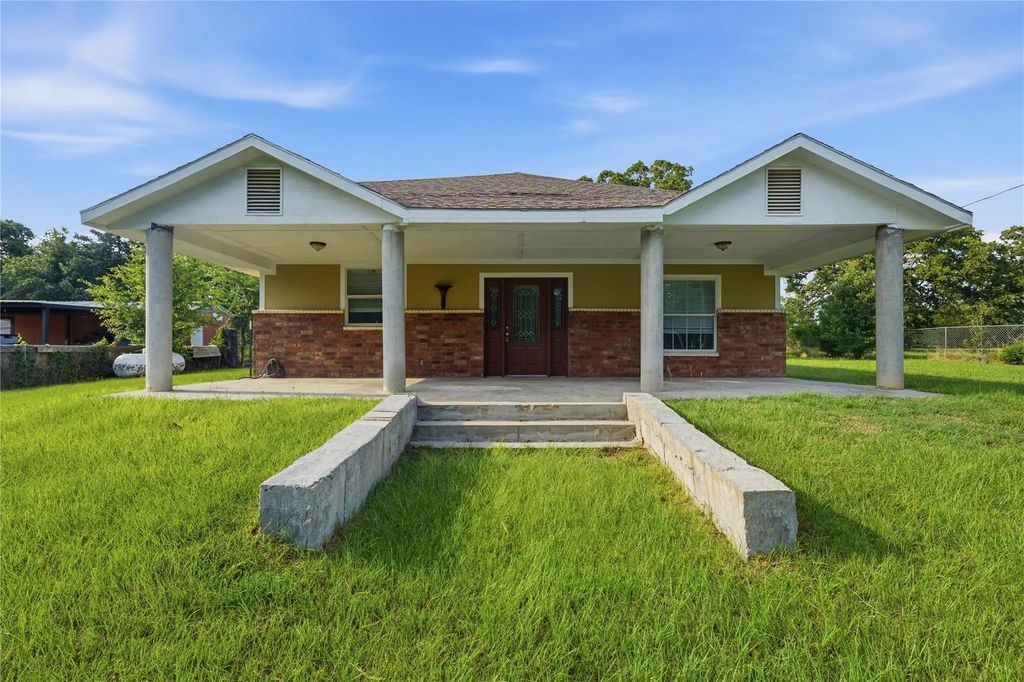 28008 W Oak Ridge Road, Kemp