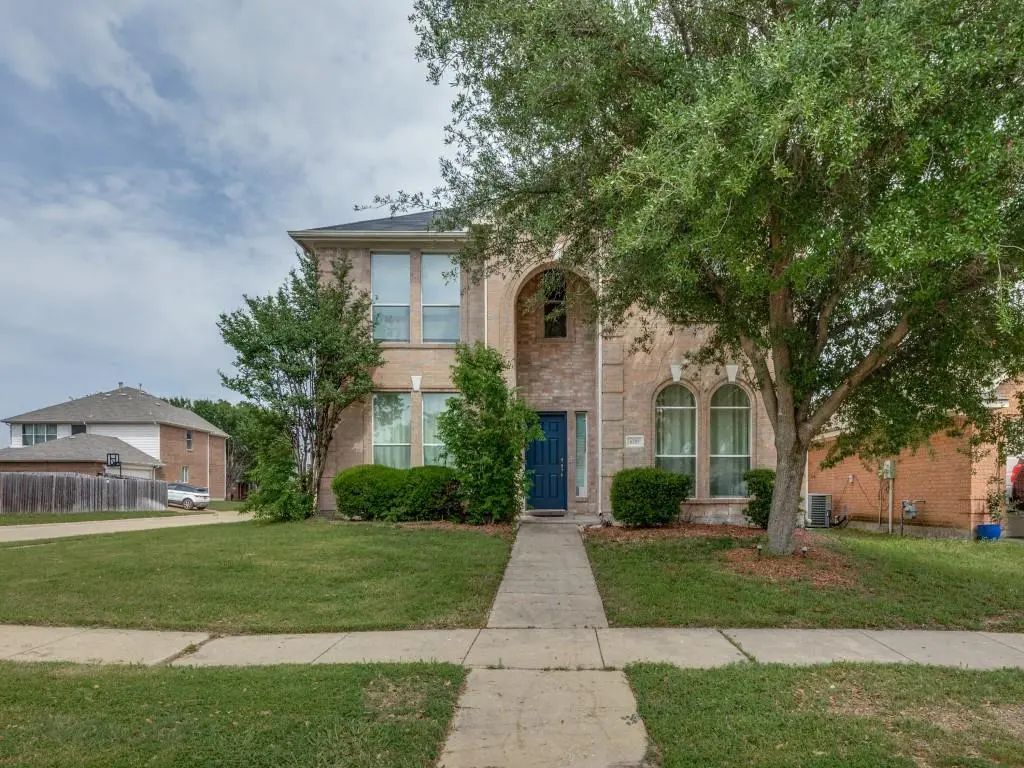 6701 Kinross Drive, Arlington