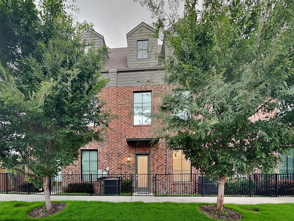 112 E Oscar Drive, Dallas