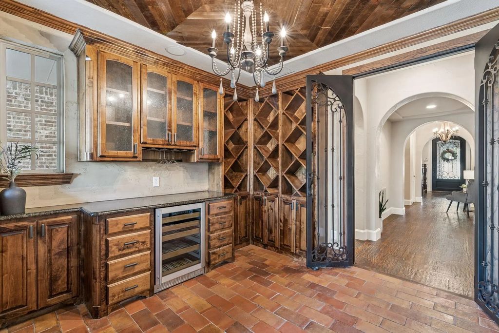 2601 Sir Castor Court, Lewisville