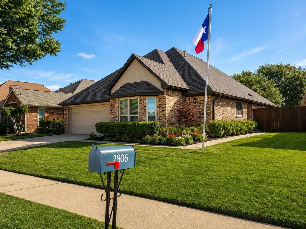 2806 Laurel Oaks Drive, Garland