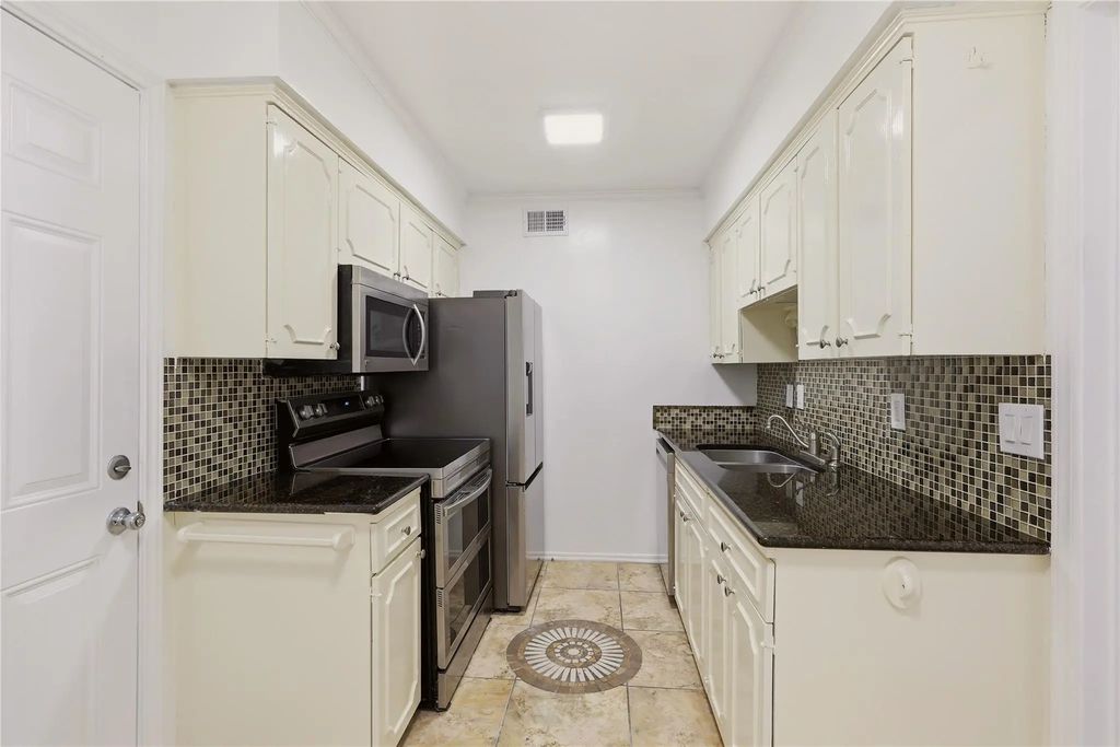 7937 Royal Lane 124, Dallas