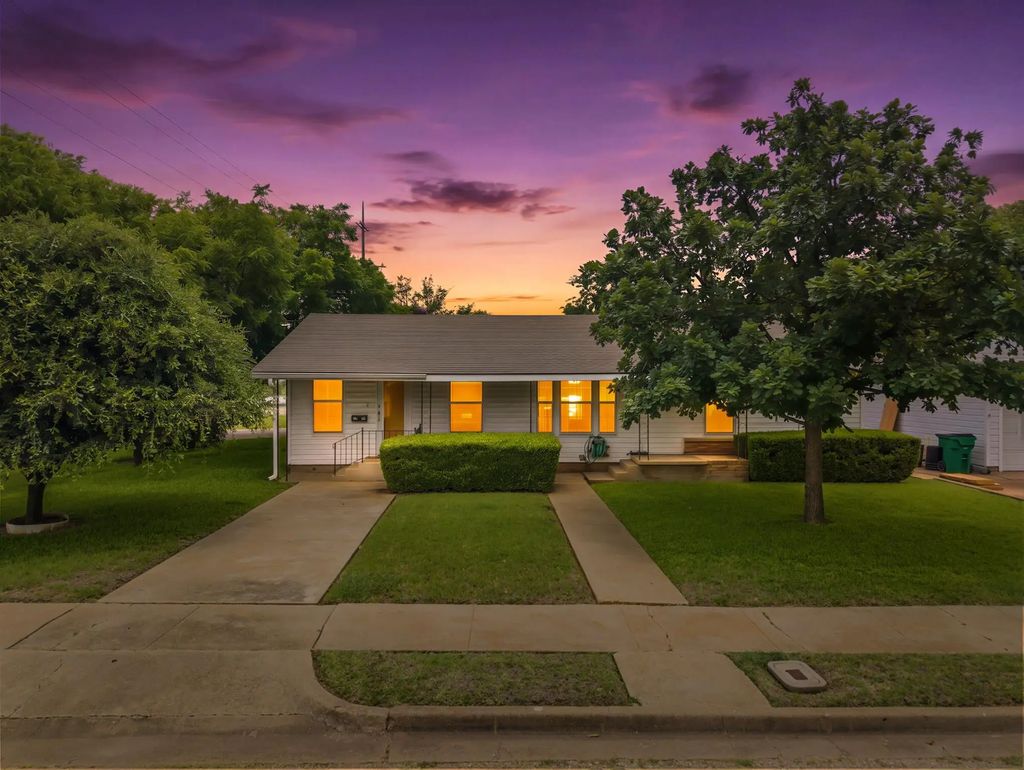 1319 W 3 A Street, McGregor