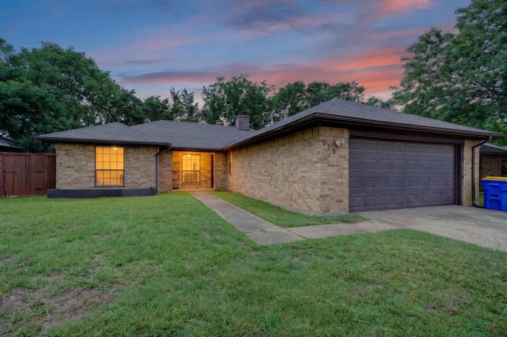 513 Thomas Trail, Seagoville