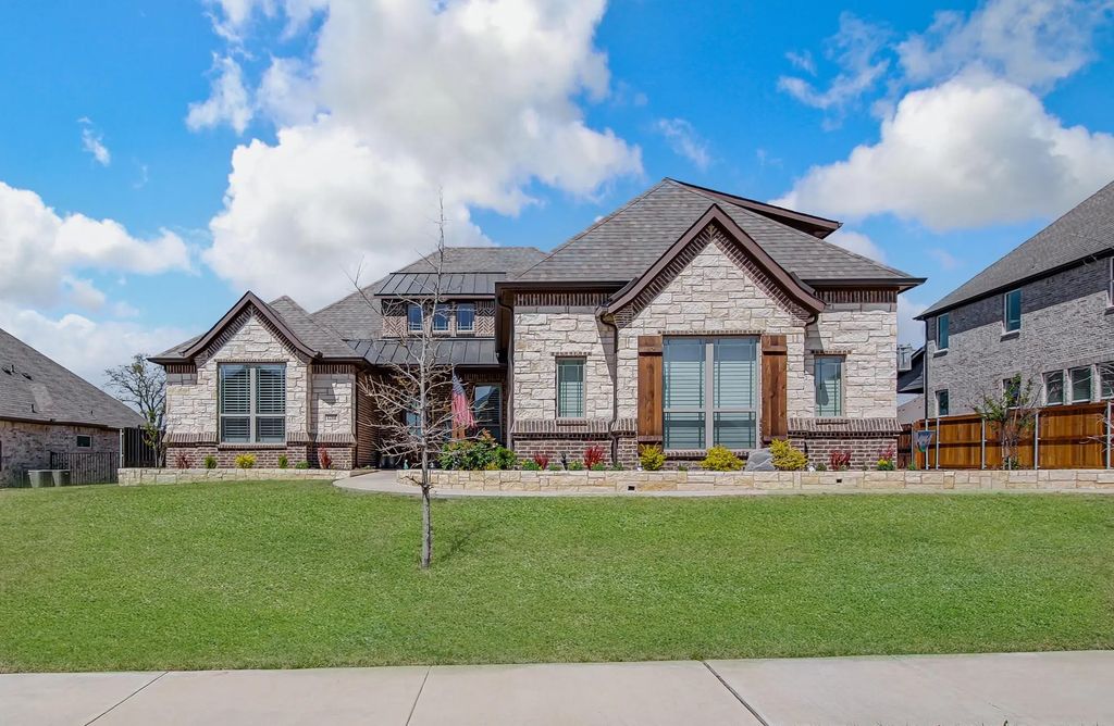 1214 Woodside Drive, Mansfield