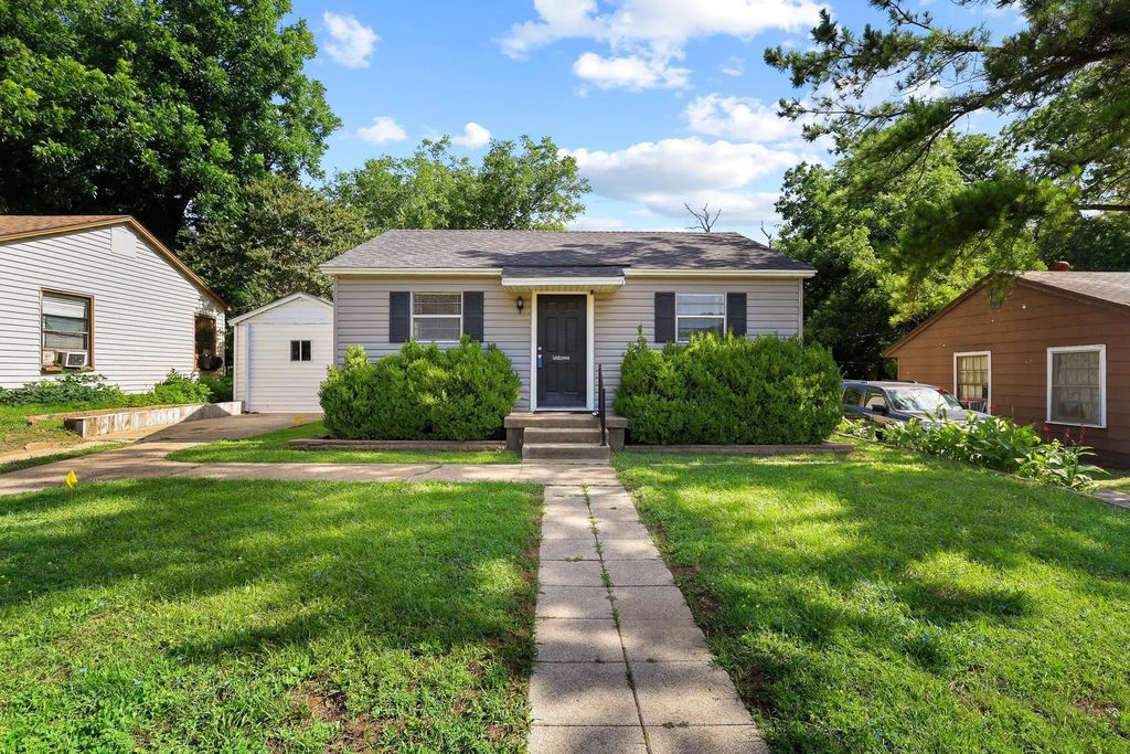 709 W Hanna Street, Denison