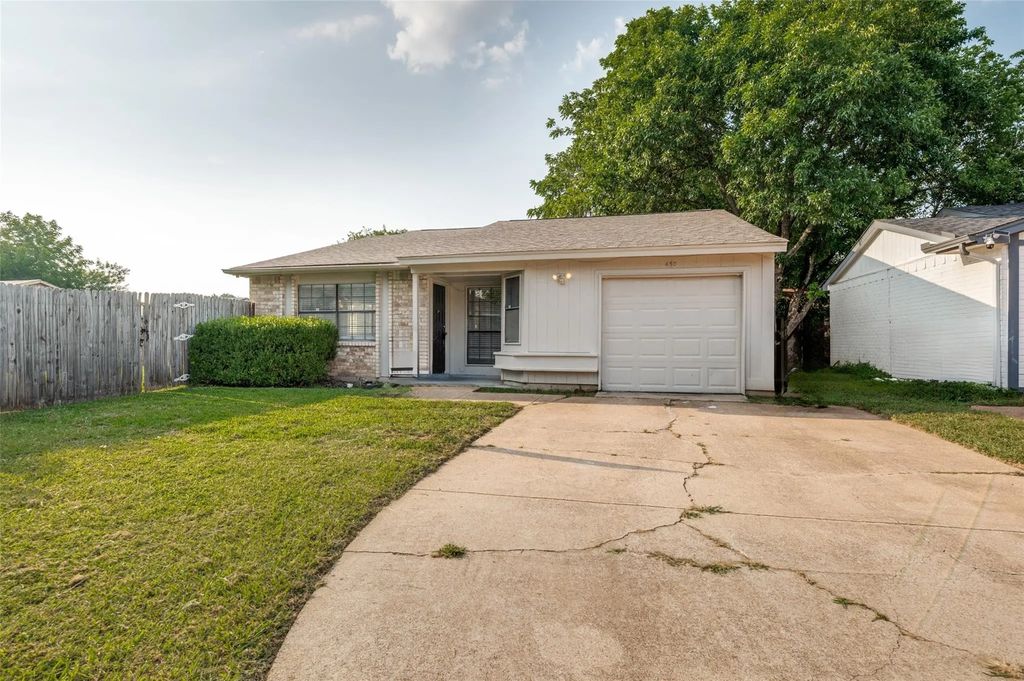 450 Weaver Street, Cedar Hill