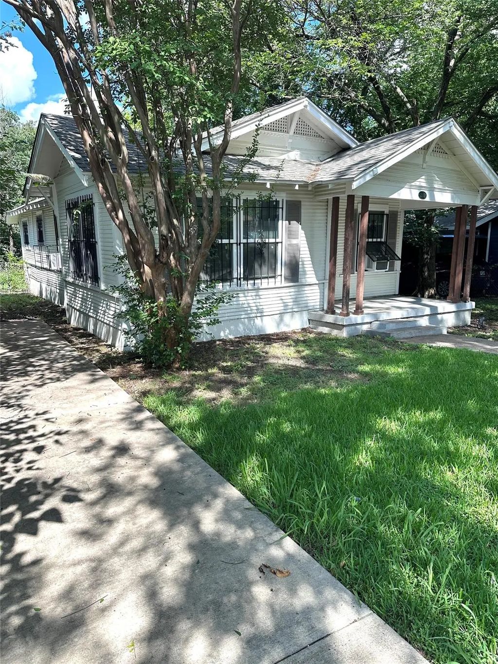 2842 Harlandale Avenue, Dallas