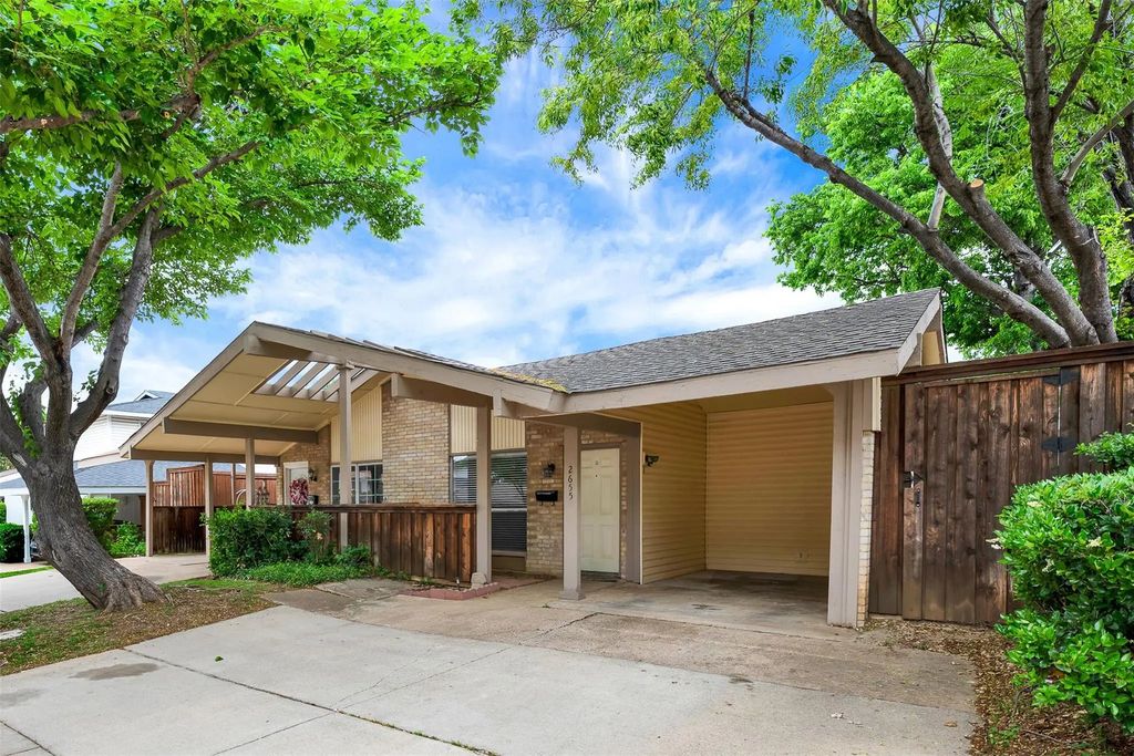 2655 Via Cordova, Carrollton