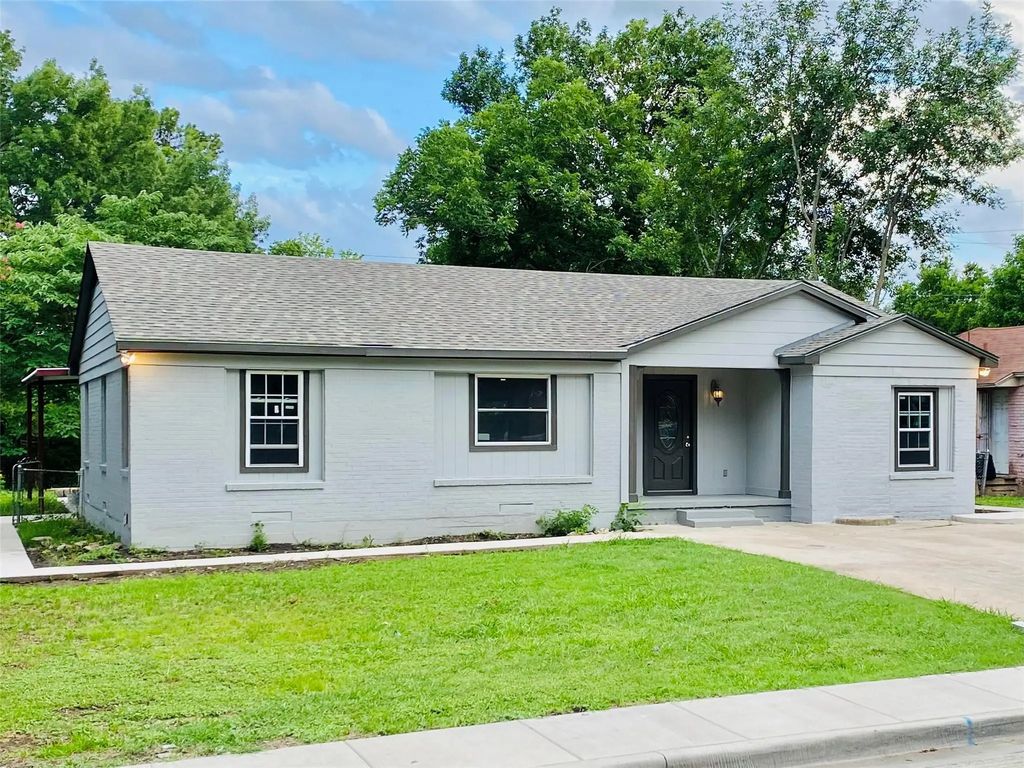 1574 Madrid Street, Dallas