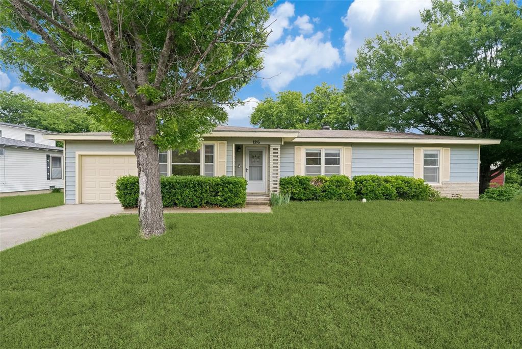 1316 Eastview Drive, Weatherford